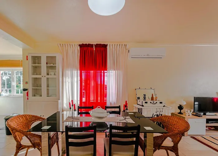 Casa Julio Henriques * Caldas Da Rainha