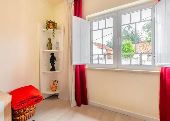 Casa Julio Henriques * Caldas Da Rainha